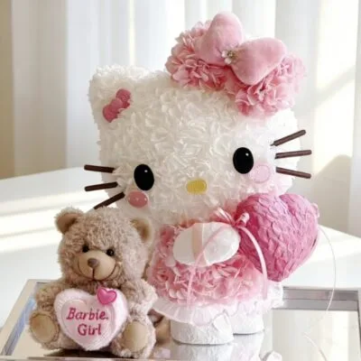 Pink Heart Hugging Kitty Preserved Flower Gift Box